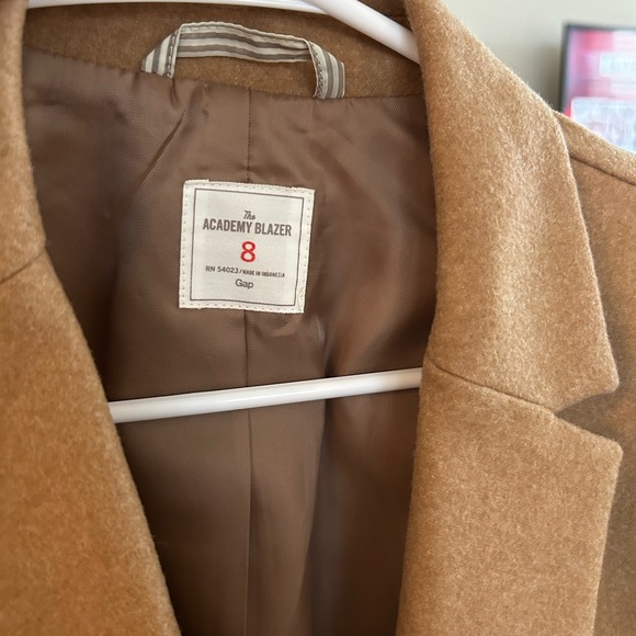 Blazer - Picture 3 of 3